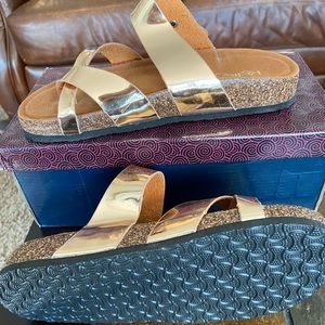 Sandals size 7.5 brand new.